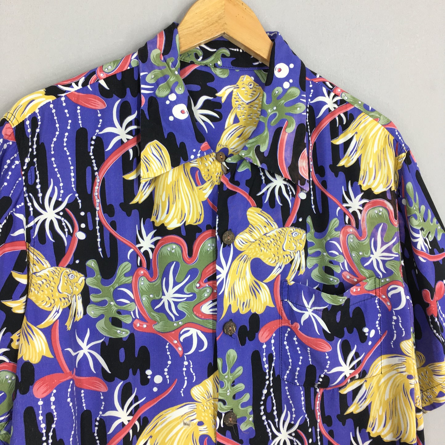 Hawaiian Japanese Gold Fish Rayon Shirt Large