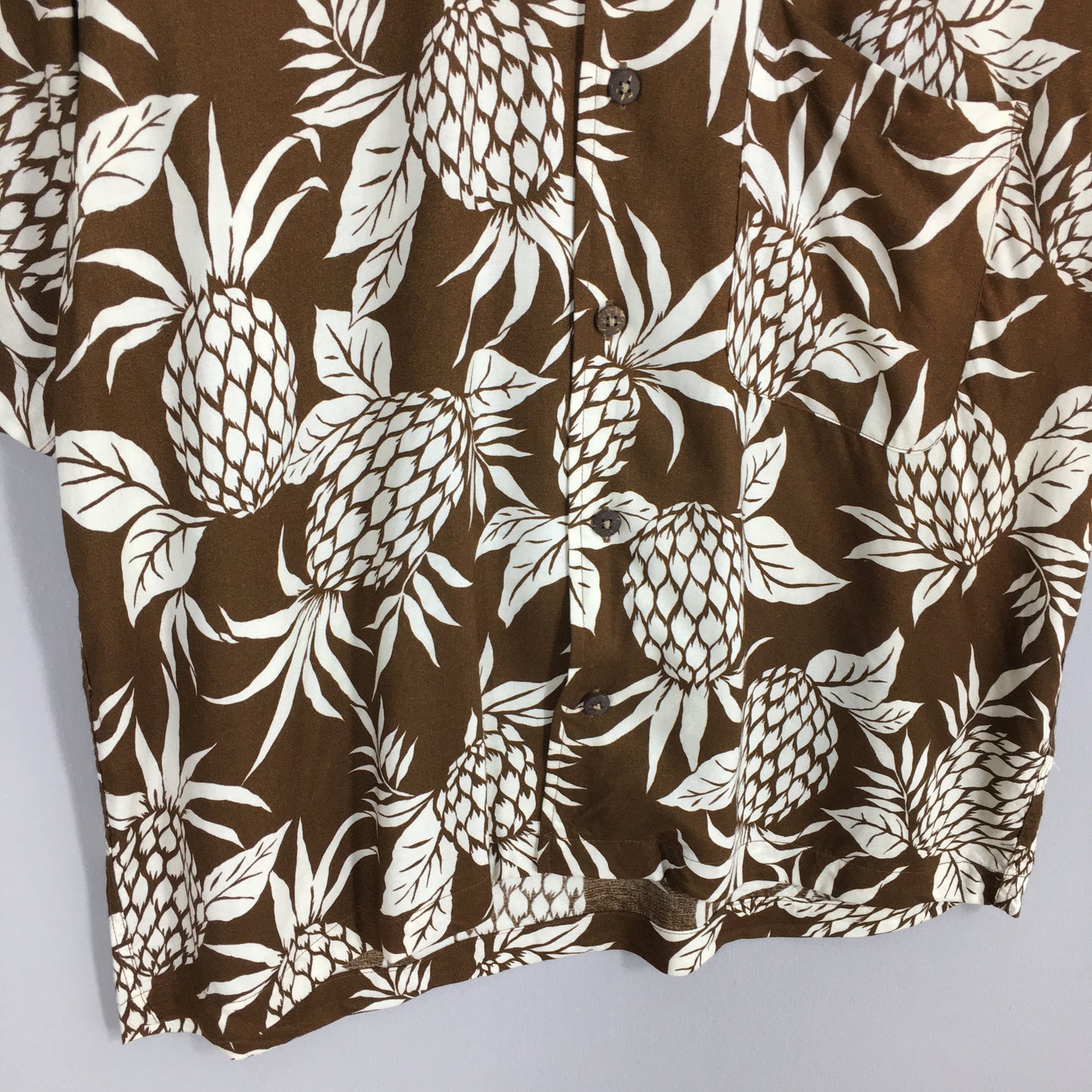 Hawaiian Pineapples Aloha Tropical Rayon Shirt Medium