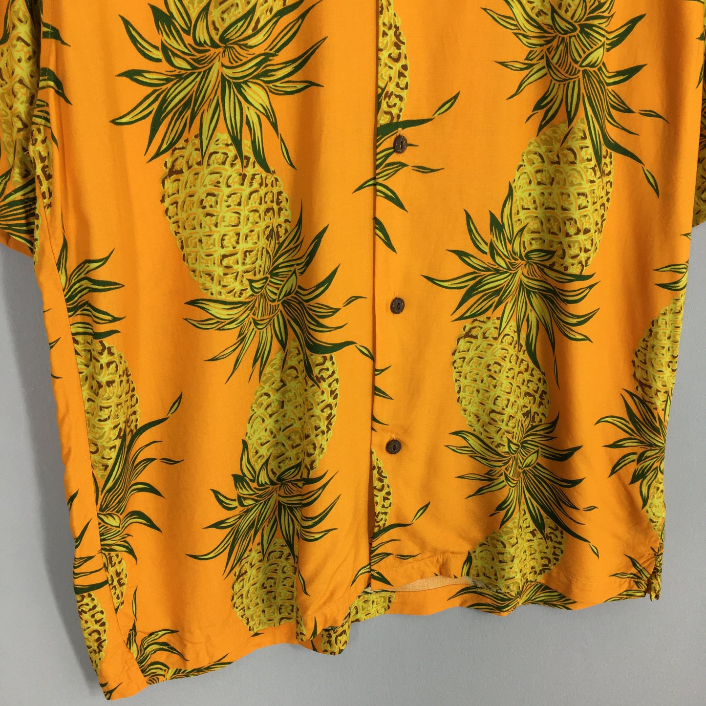 Hawaiian Pineapples Yellow Aloha Tropical Shirt Medium