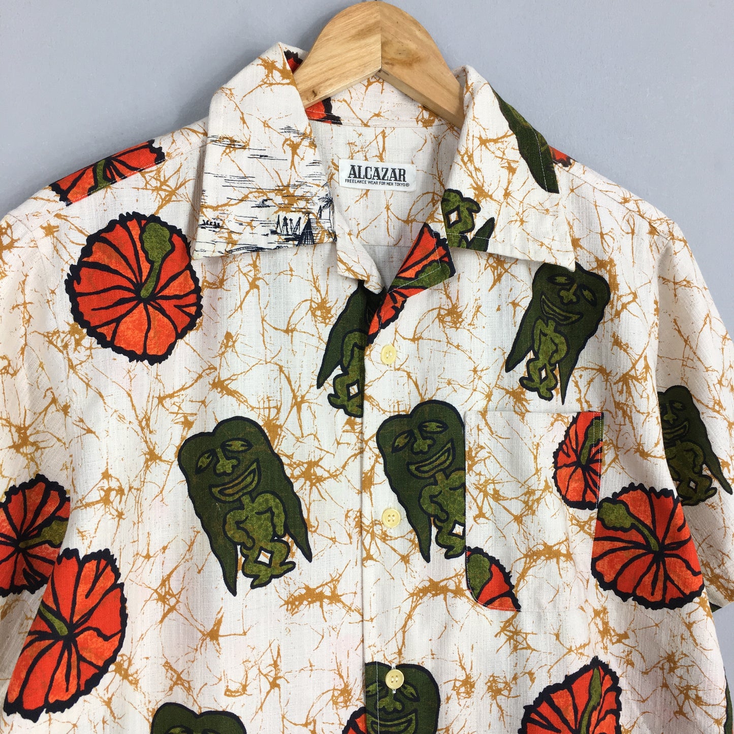 Aloha Wear Floral &nbsp;Shirt Medium Funky Multicolor Tropical Floral