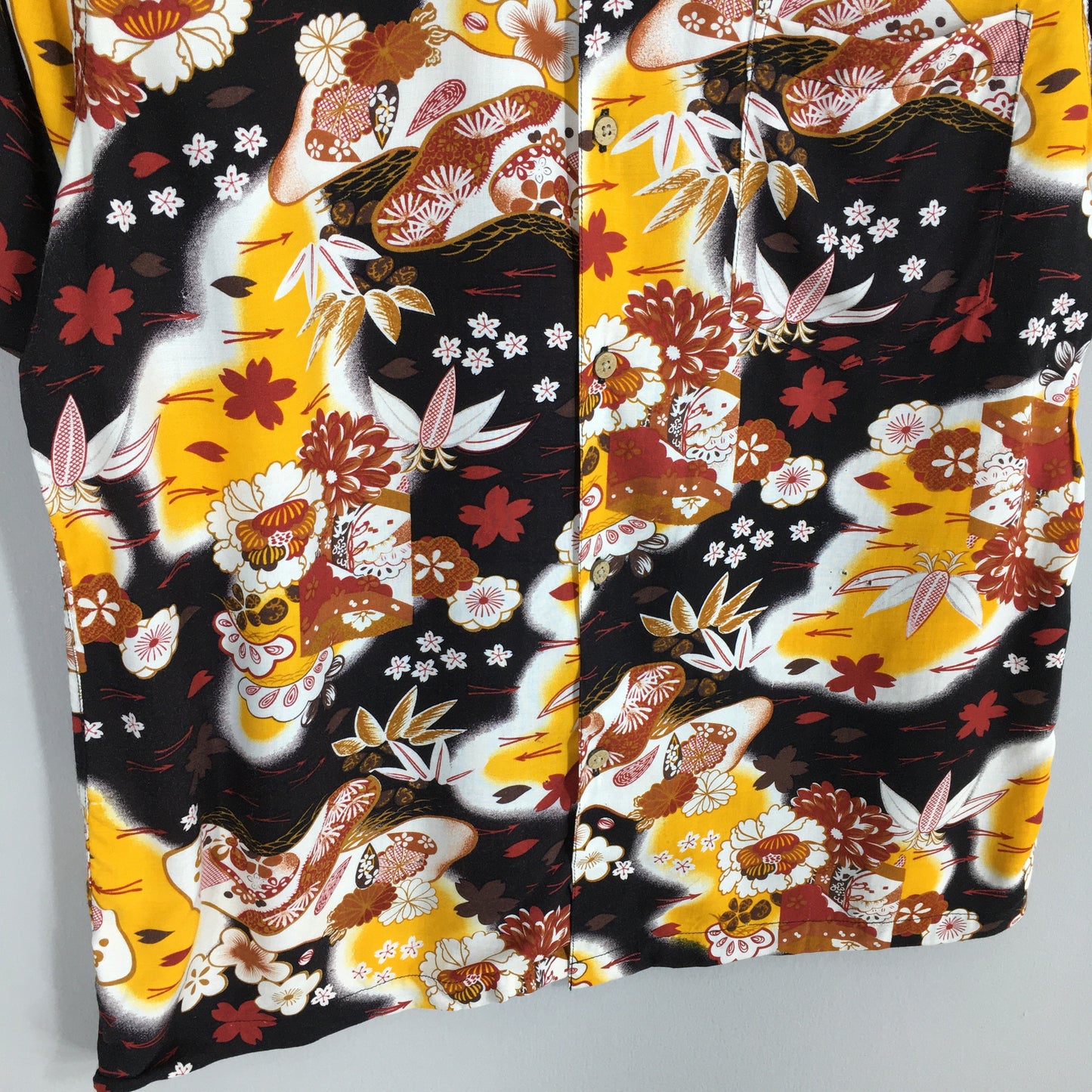 Nepuca Aloha Wear Rayon Floral Shirt Medium