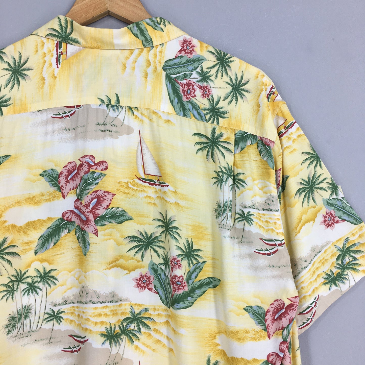 Hawaiian Lightning Bolt Aloha Coconut Tree Rayon Shirt Large