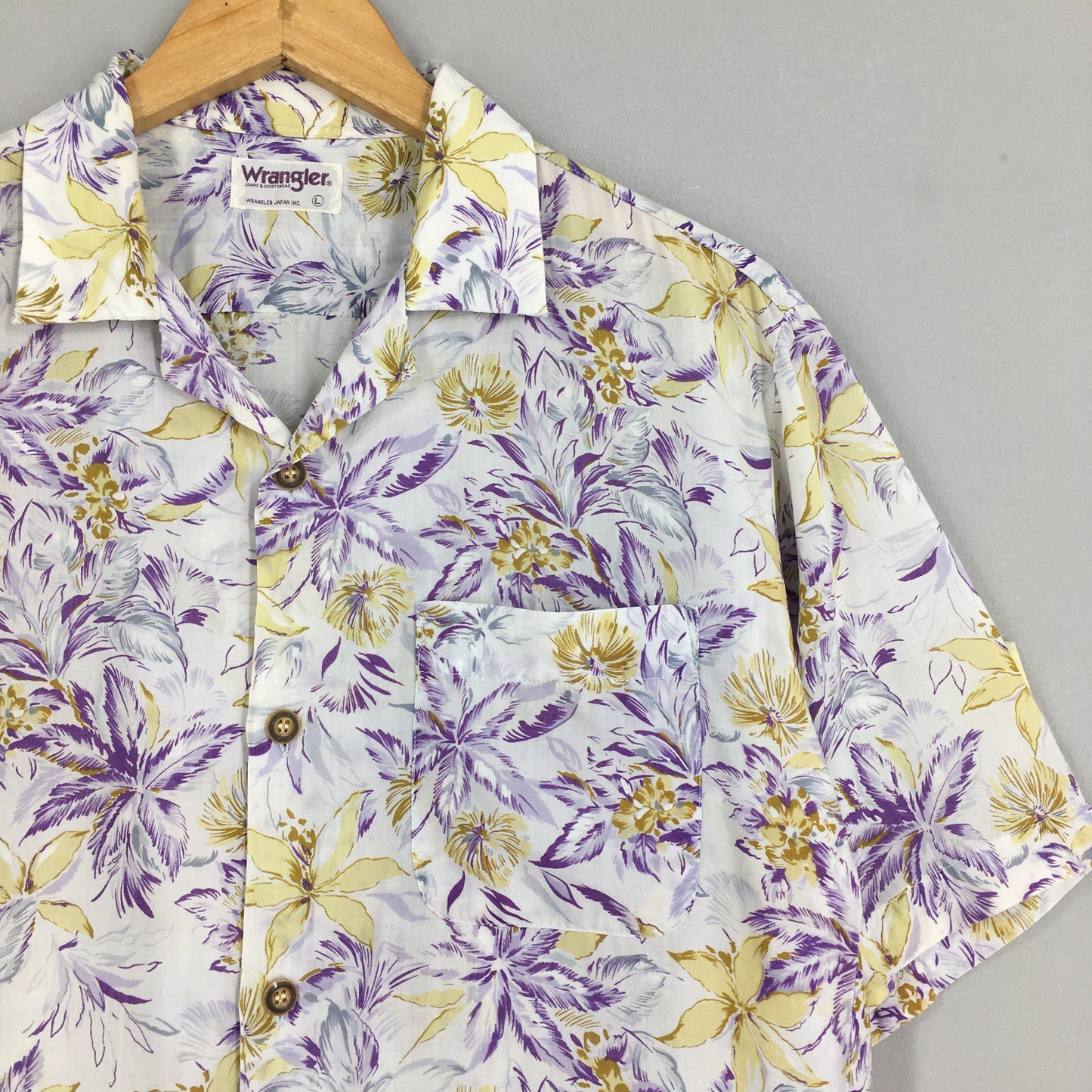 Wrangler Hawaiian Floral Aloha Overprint Shirt Large