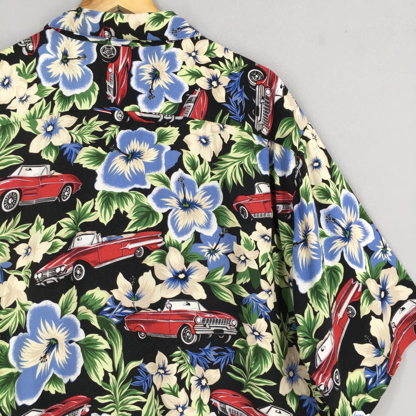 Reyn Spooner Joe Kealoha Floral Old Car Graphic Aloha Tropical Shirt