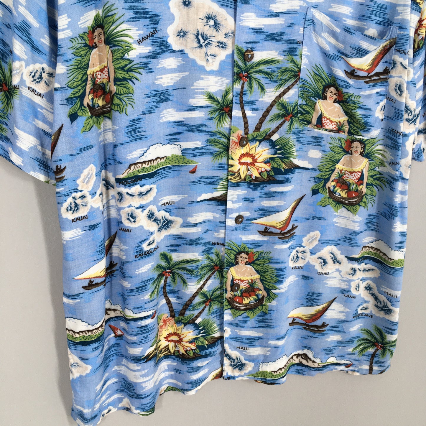 Living Island Palm Tree Aloha Shirt Large