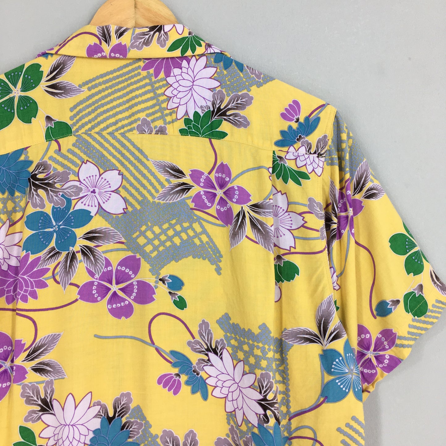 Patina Surf Floral Yellow Rayon Shirt Large