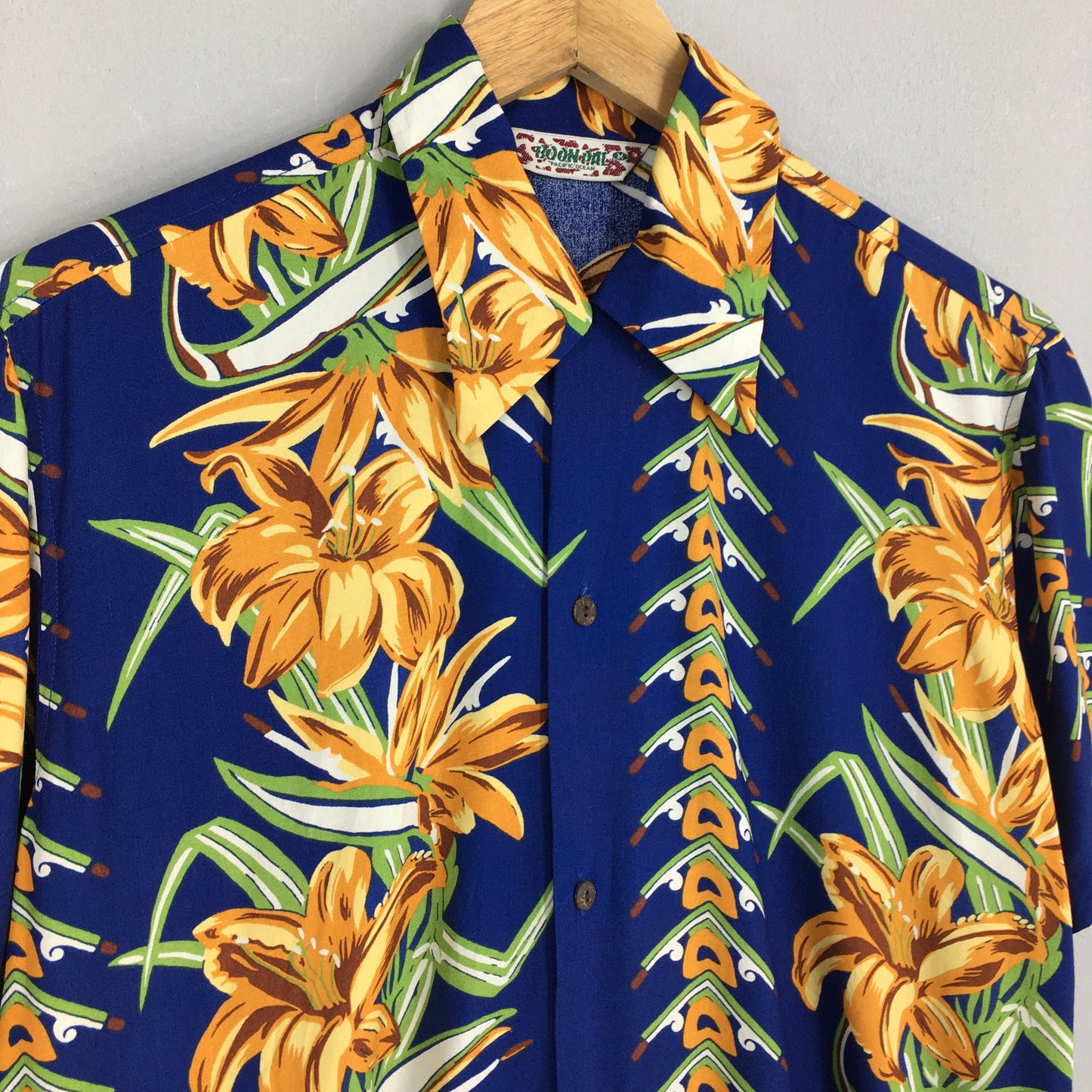 Aloha Wear Rayon Floral Shirt Medium