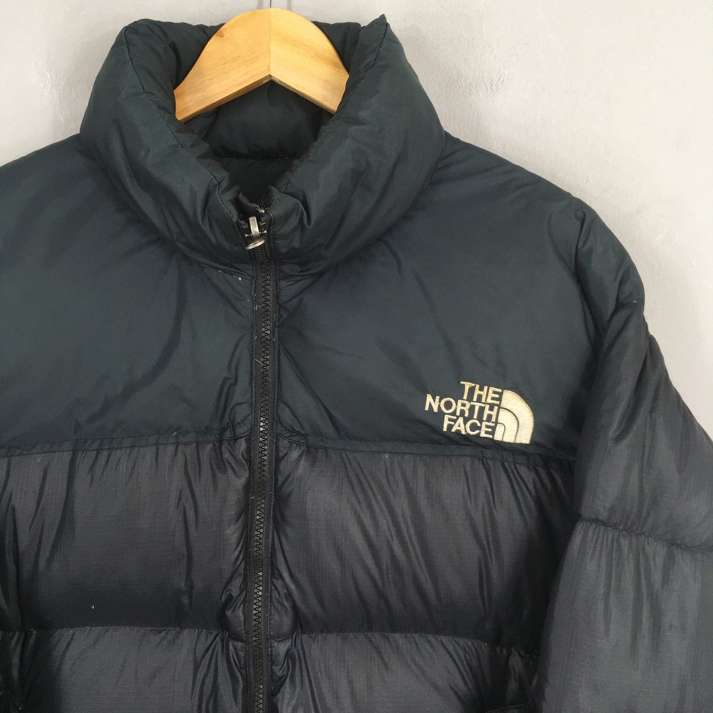 The North Face Black 700 Puffer Jacket Large