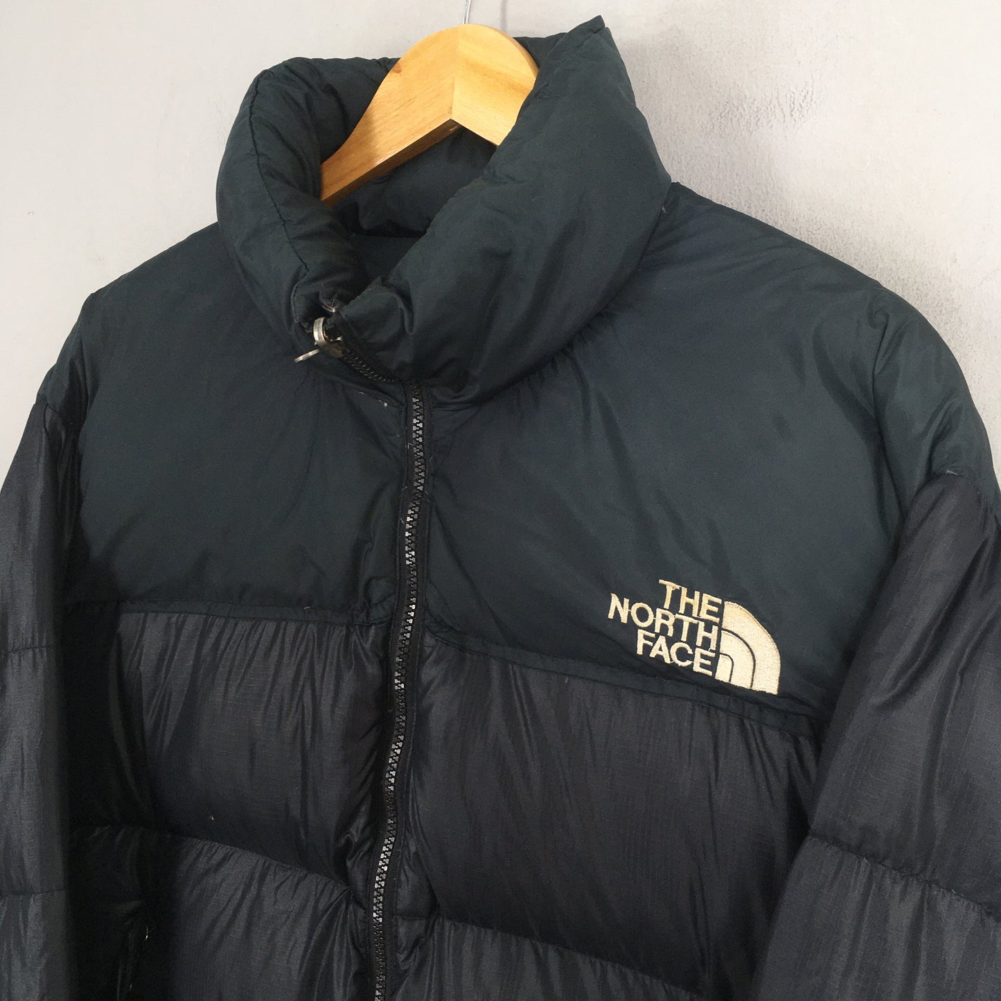 The North Face Black 700 Puffer Jacket Large