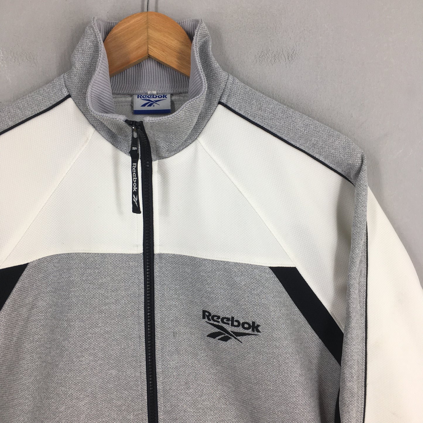 Reebok Sports Windbreaker Gray Jacket Medium