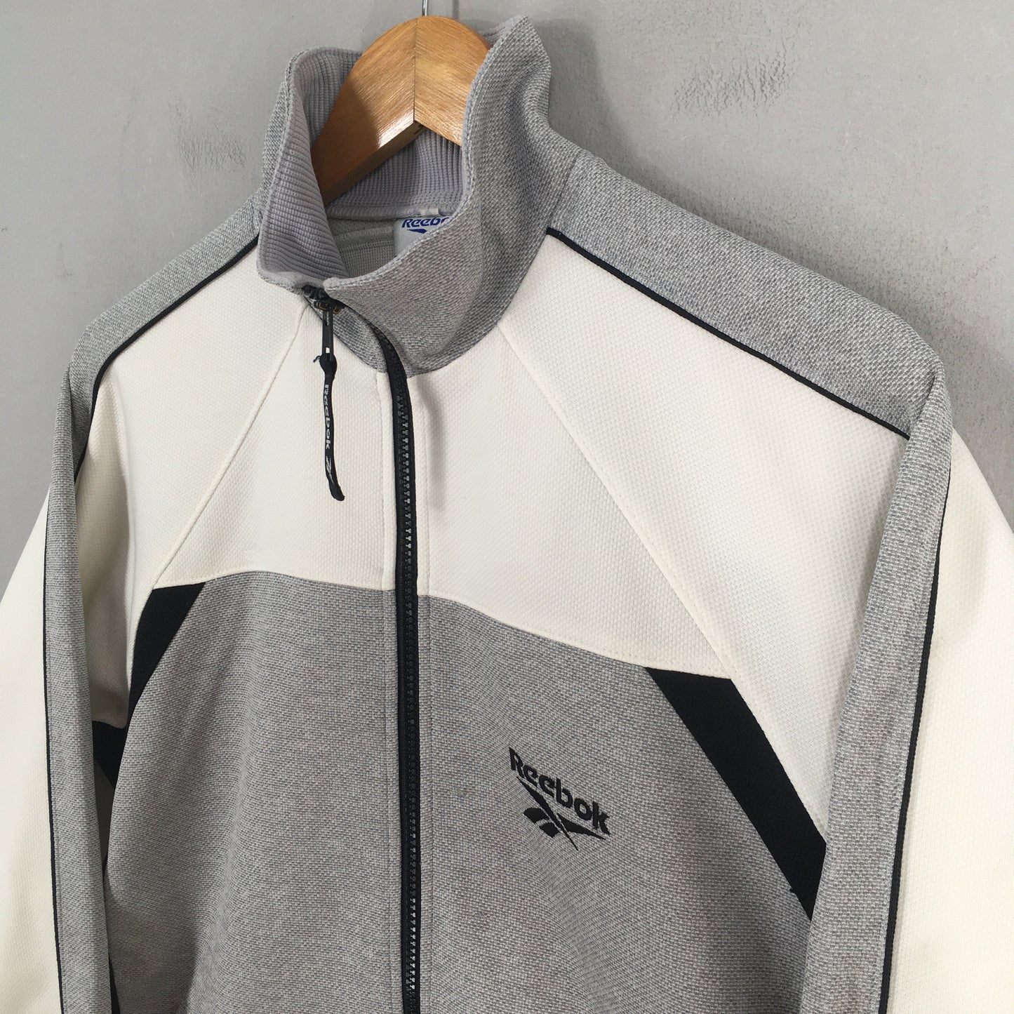 Reebok Sports Windbreaker Gray Jacket Medium