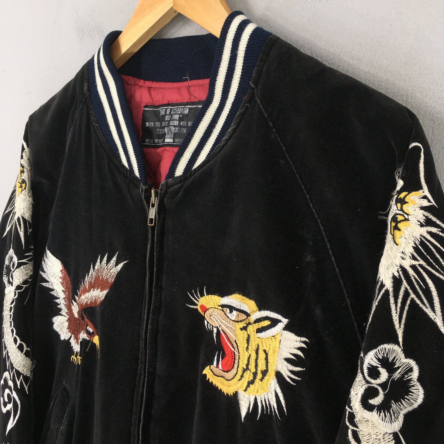 Sukajan Souvenir Tiger Head Bomber Jacket Medium