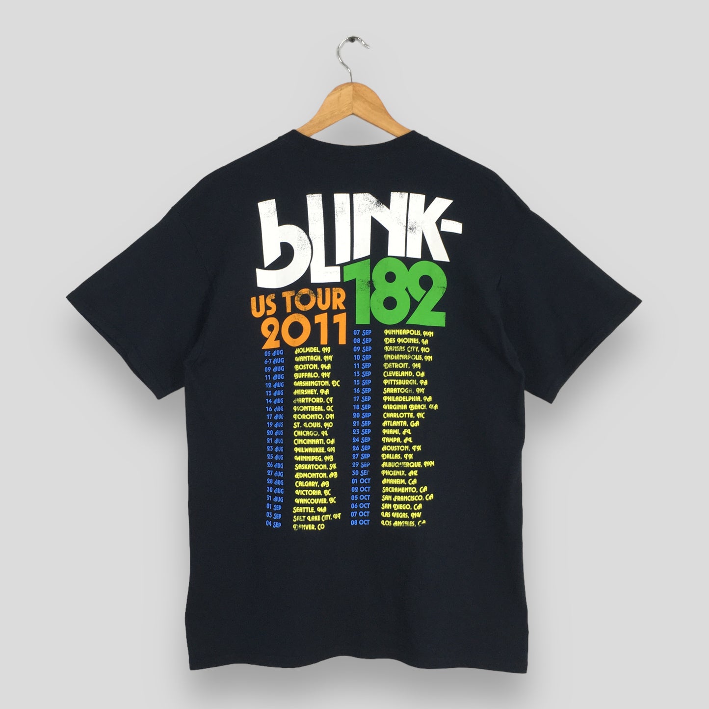 Blink 182 Tour 2011 T shirt Large