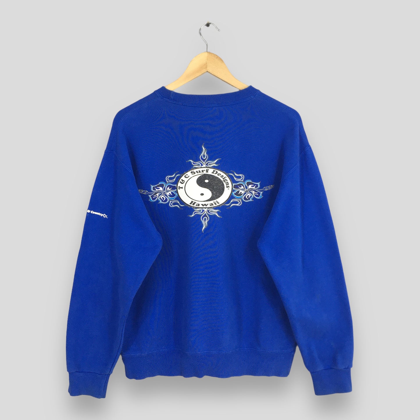 T&amp;C Surf Designs Blue Sweatshirt Medium