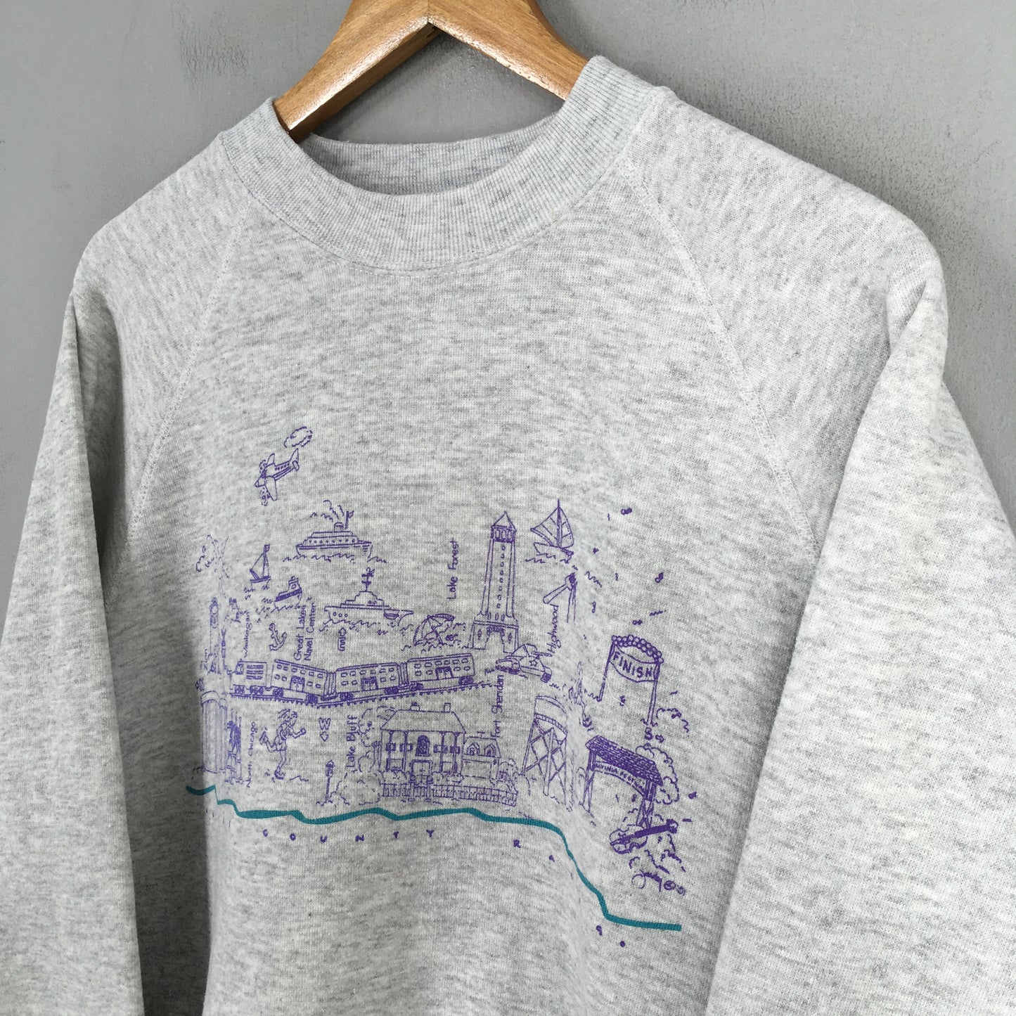 America Lake County Fort Sheridan Gray Sweatshirt XLarge