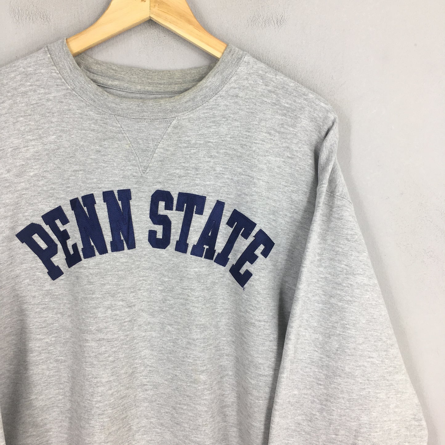 The Pennsylvania PSU Penn State University Sweatshirt Large