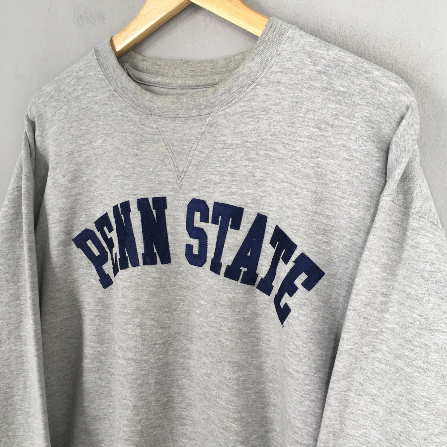 The Pennsylvania PSU Penn State University Sweatshirt Large