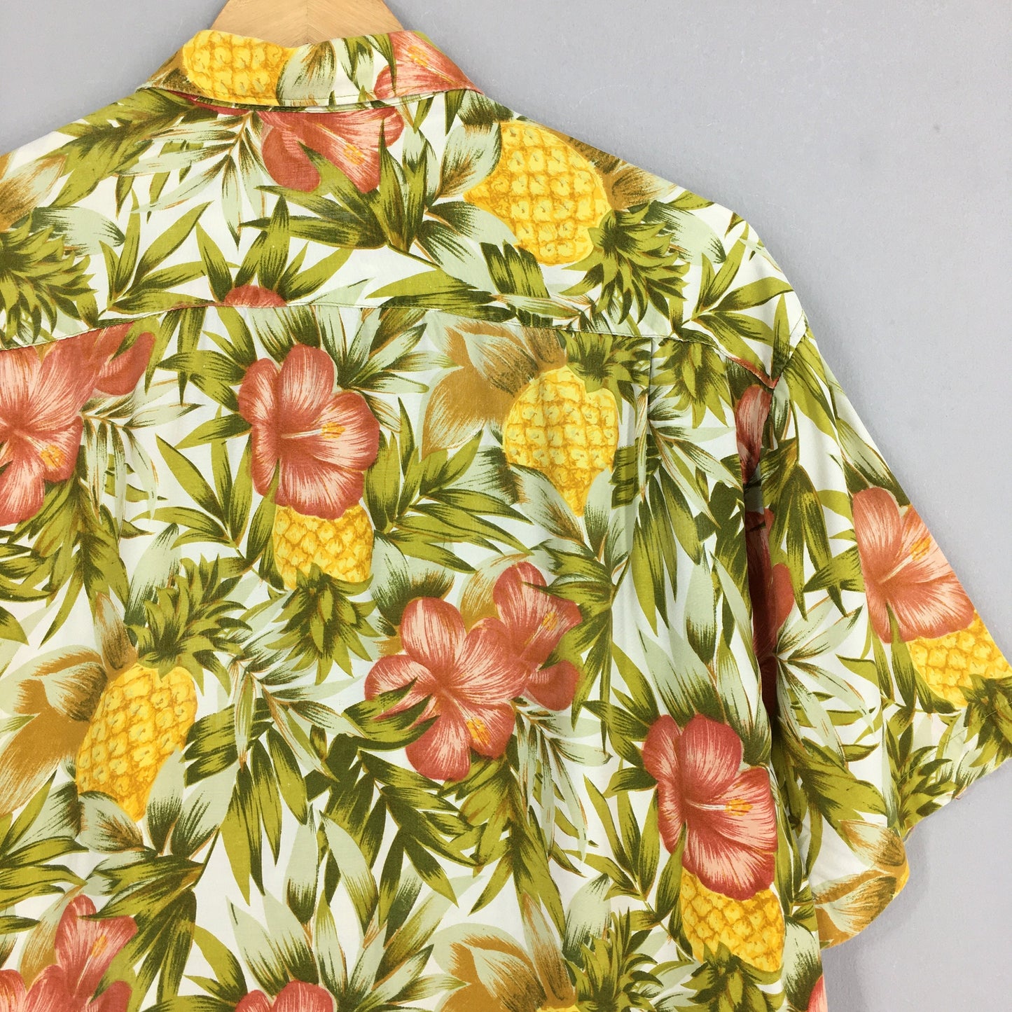 Floral Pineapple Hawaiian Aloha Shirt Medium