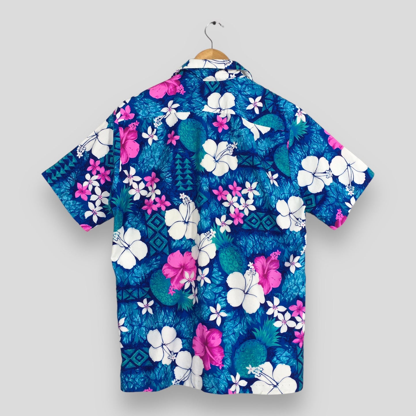 Hawaii Beach Floral Blue Soft Shirt Medium