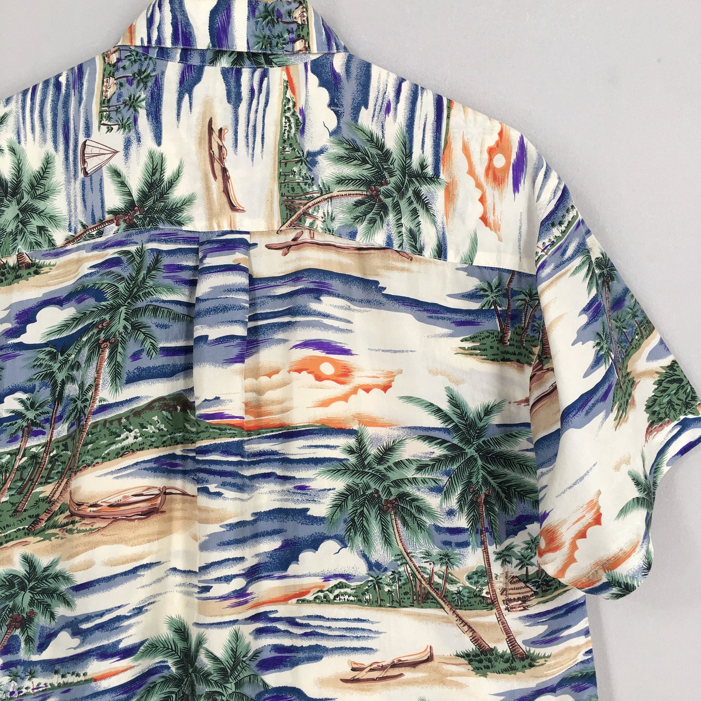 Hawaiian Beach View Aloha Silk Shirts Small