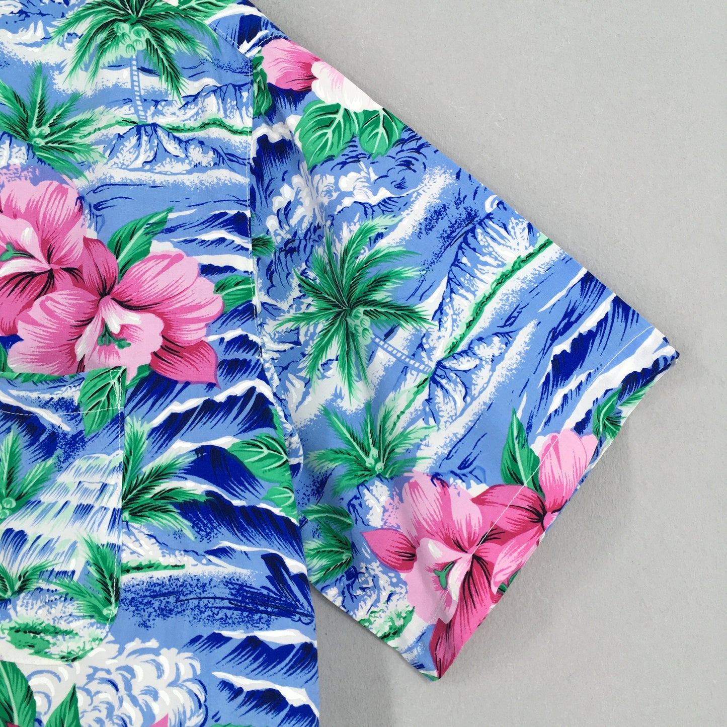 Hawaii Hibiscus Floral Shirt Medium