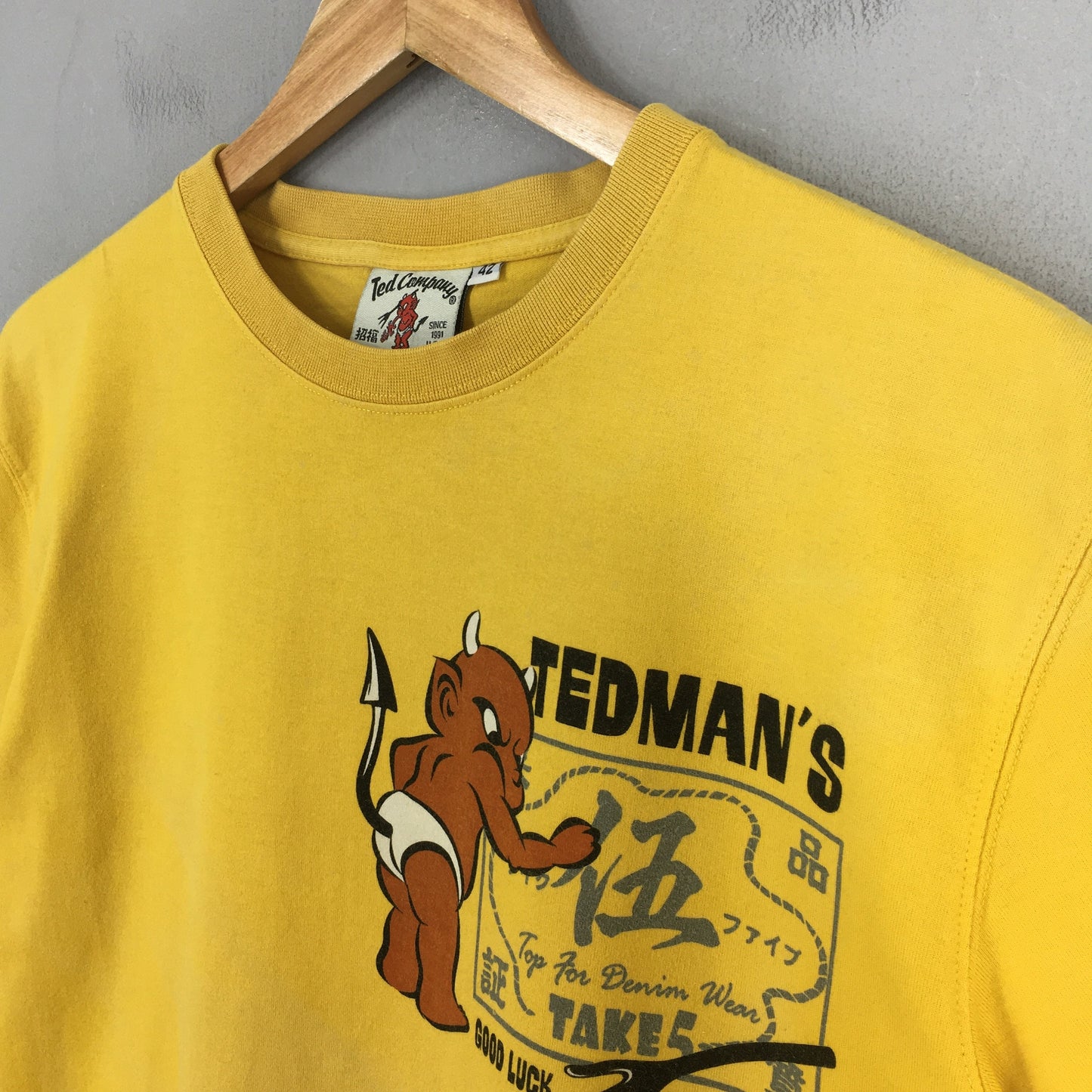 Ted Company Tedman Take 5 Yellow T shirt Medium