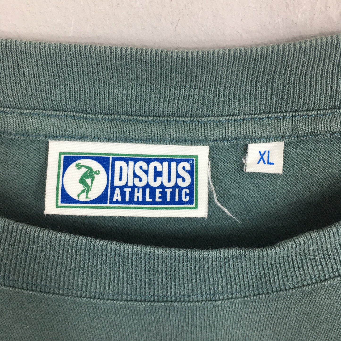 Discuss Athletics Plain Cotton T shirt Medium