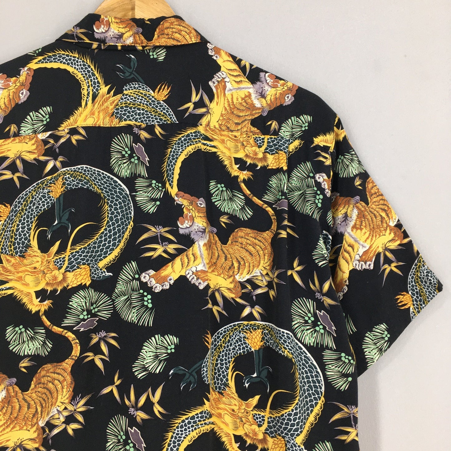 Hawaiian Japanese Jungle Storm Dragon Rayon Shirt Large