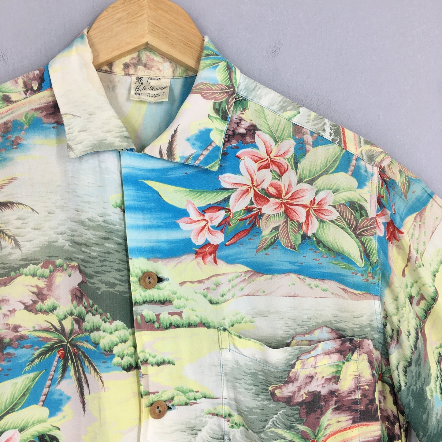 Hale Hawaii Aloha Tropical Rayon Shirt Medium