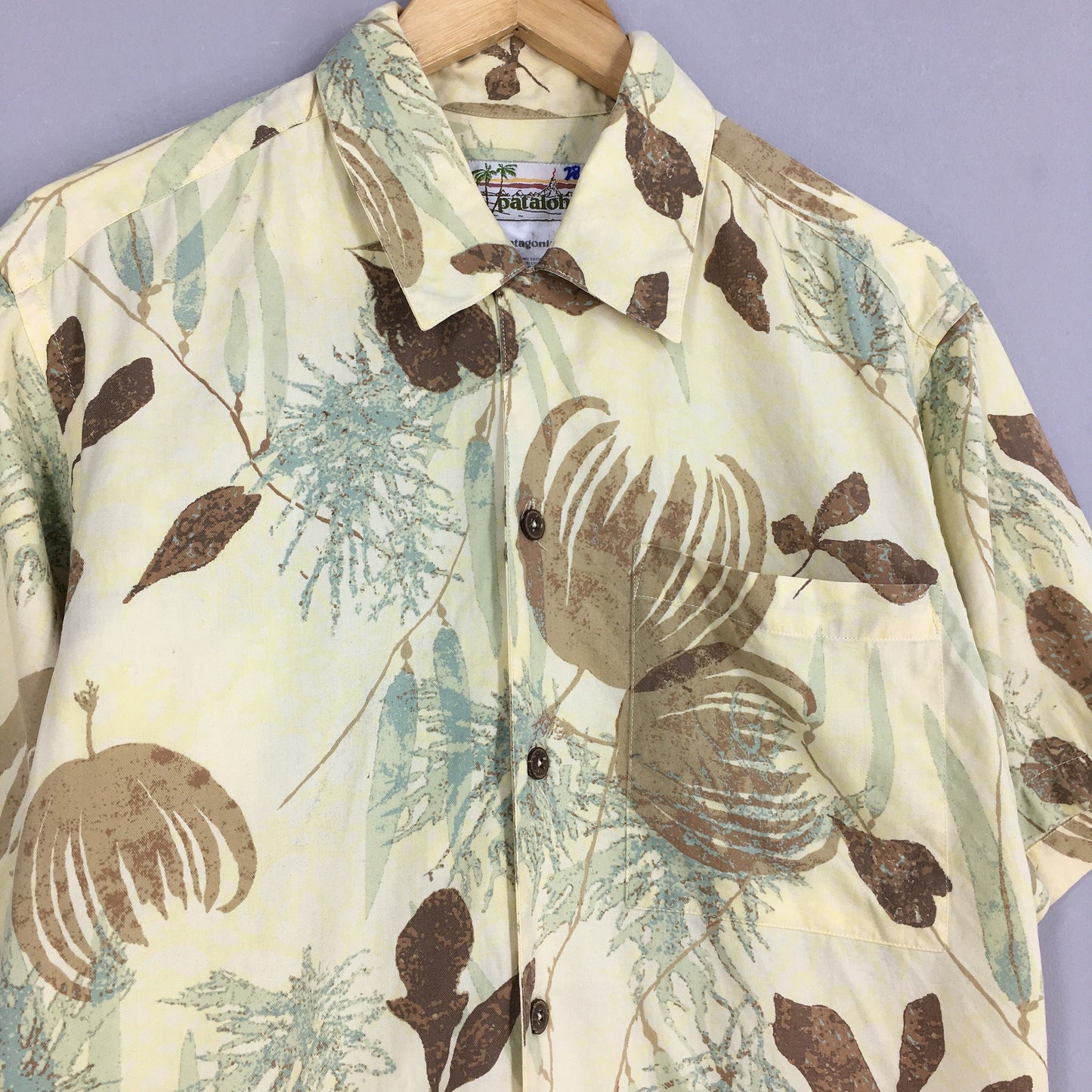 Pataloha Floral Hawaiian Island Beach Shirt XSmall