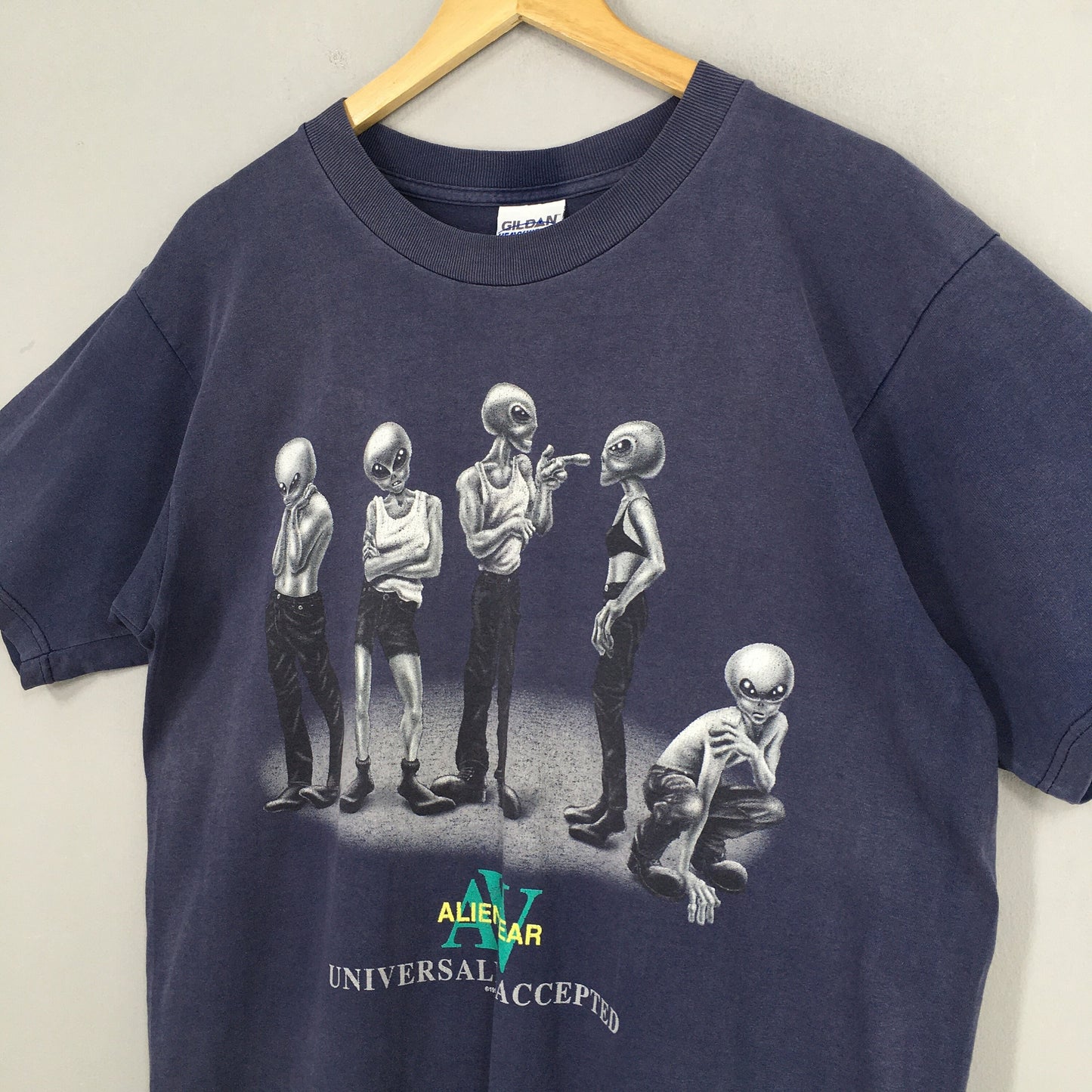 Alien Wear Universally Accepted Blue T shirt Large