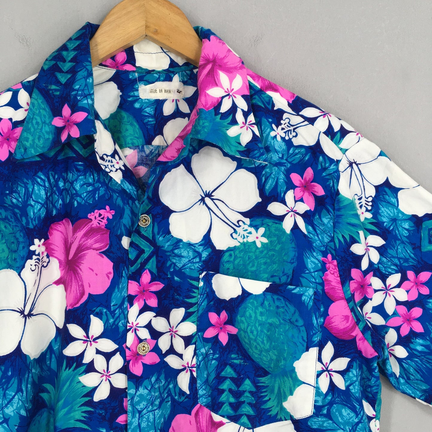 Hawaii Beach Floral Blue Soft Shirt Medium