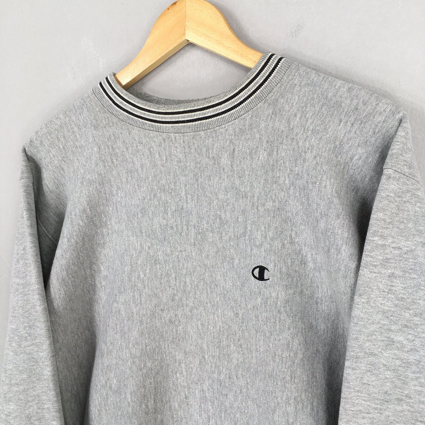 Champion Reverse Weave Gray Sweatshirt Medium