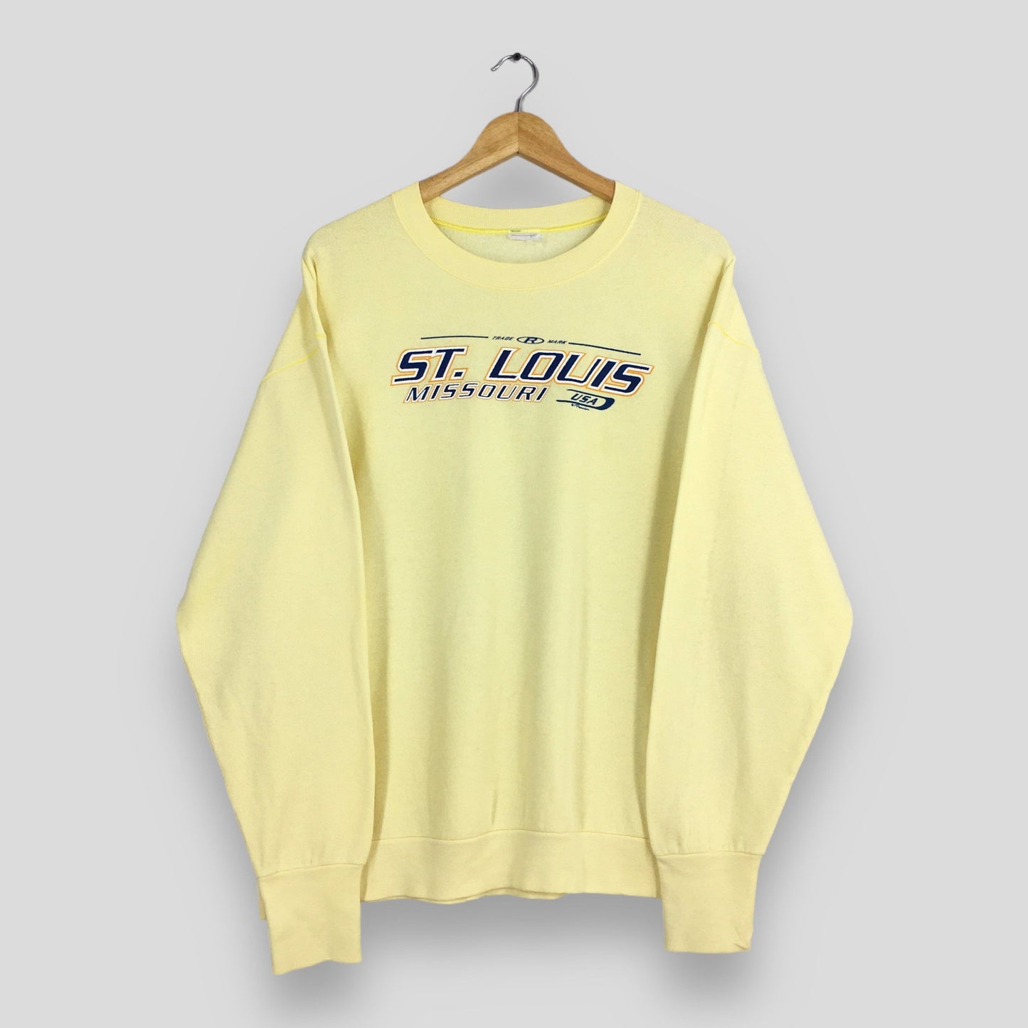 St. Louis Missouri Soft Yellow Sweatshirt Large