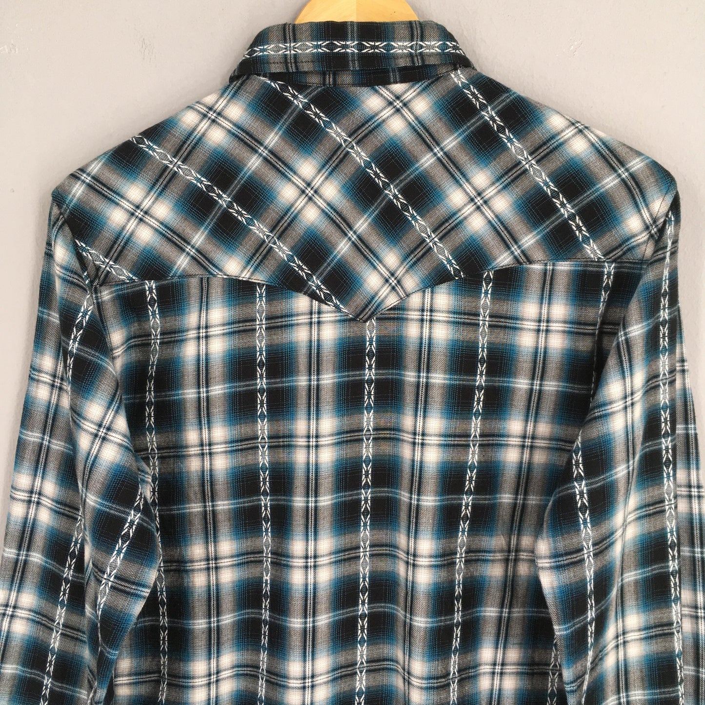 Avail Mode Plaid Shadow Checkered Shirt Medium