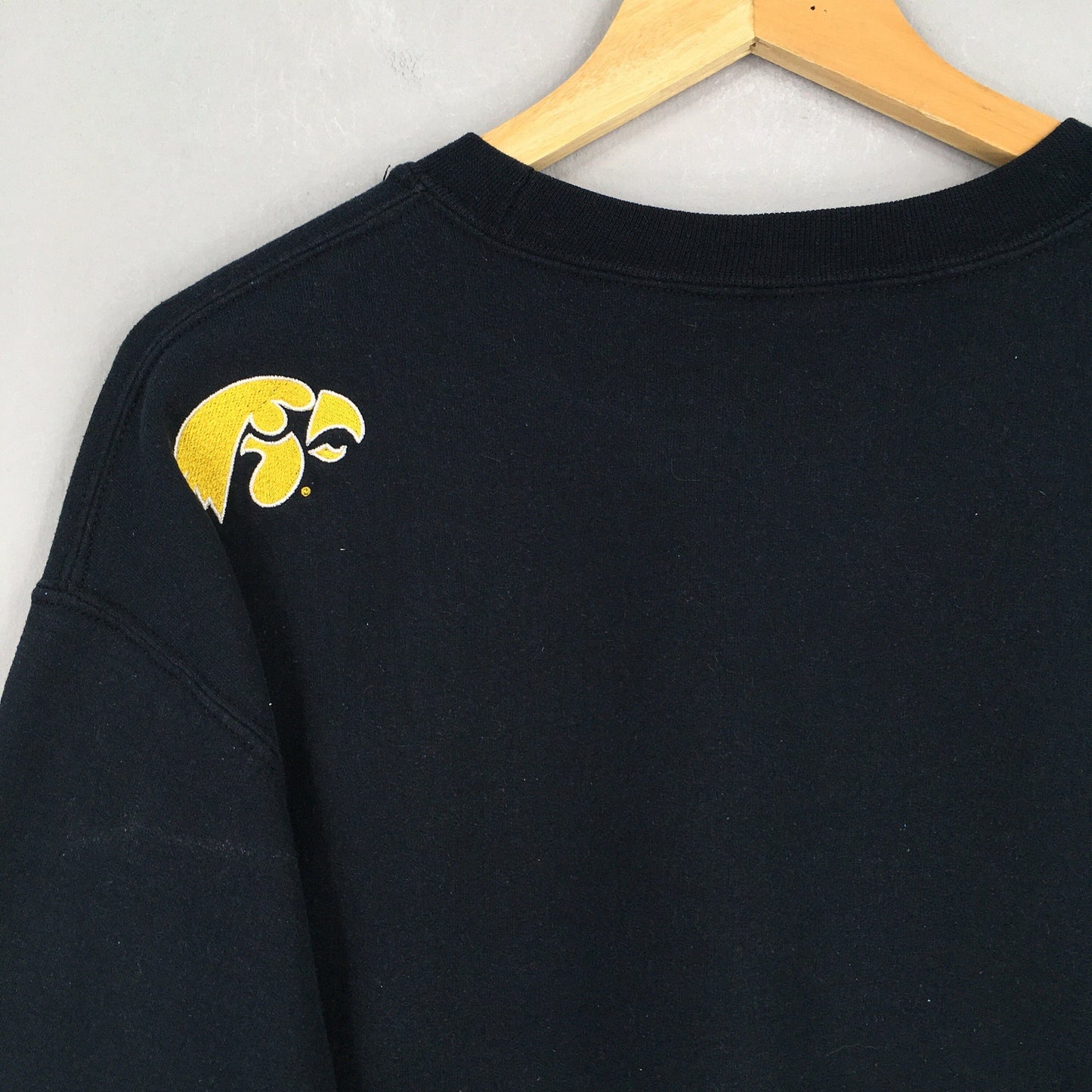 Iowa Hawkeyes Football Ncaa Sweatshirt Medium