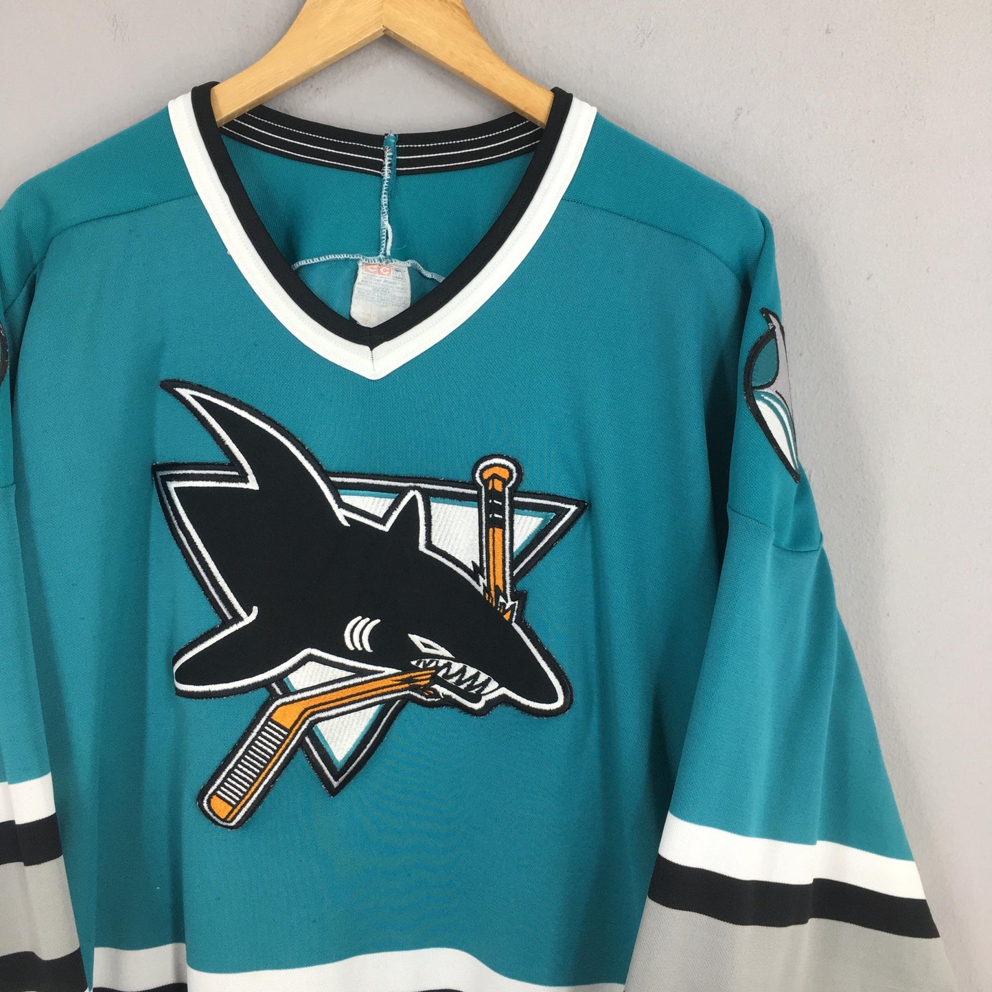 San Jose Sharks Hockey NHL Team Jersey XLarge