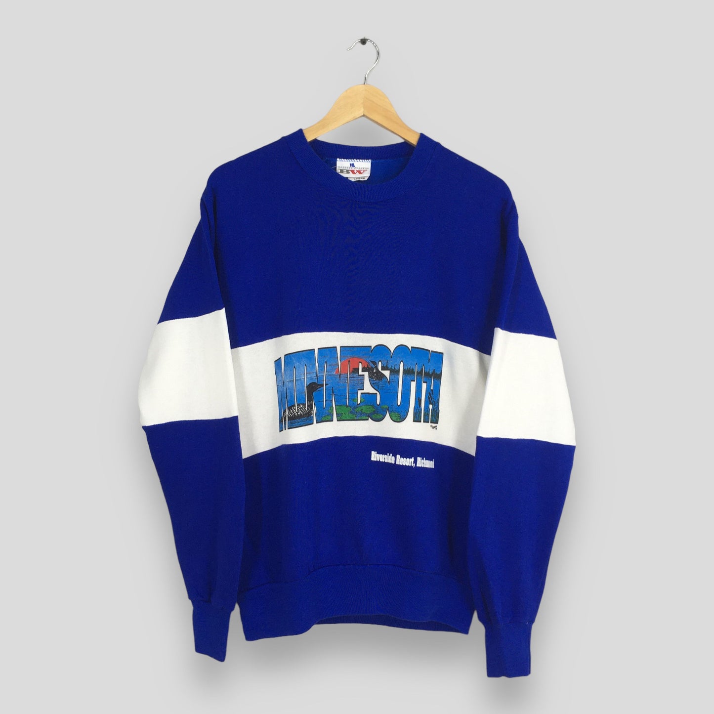 Minnesota Riverside Resort Sweatshirt Large