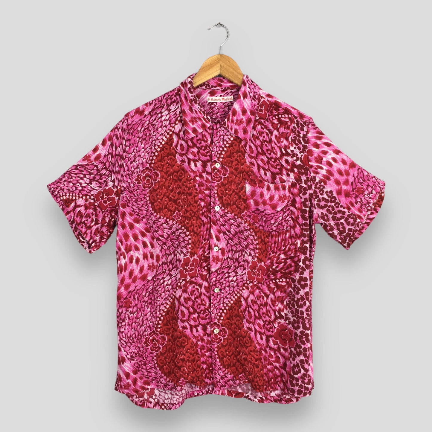 HR Market Psychedelic Hawaiian Aloha Pink Shirt Medium