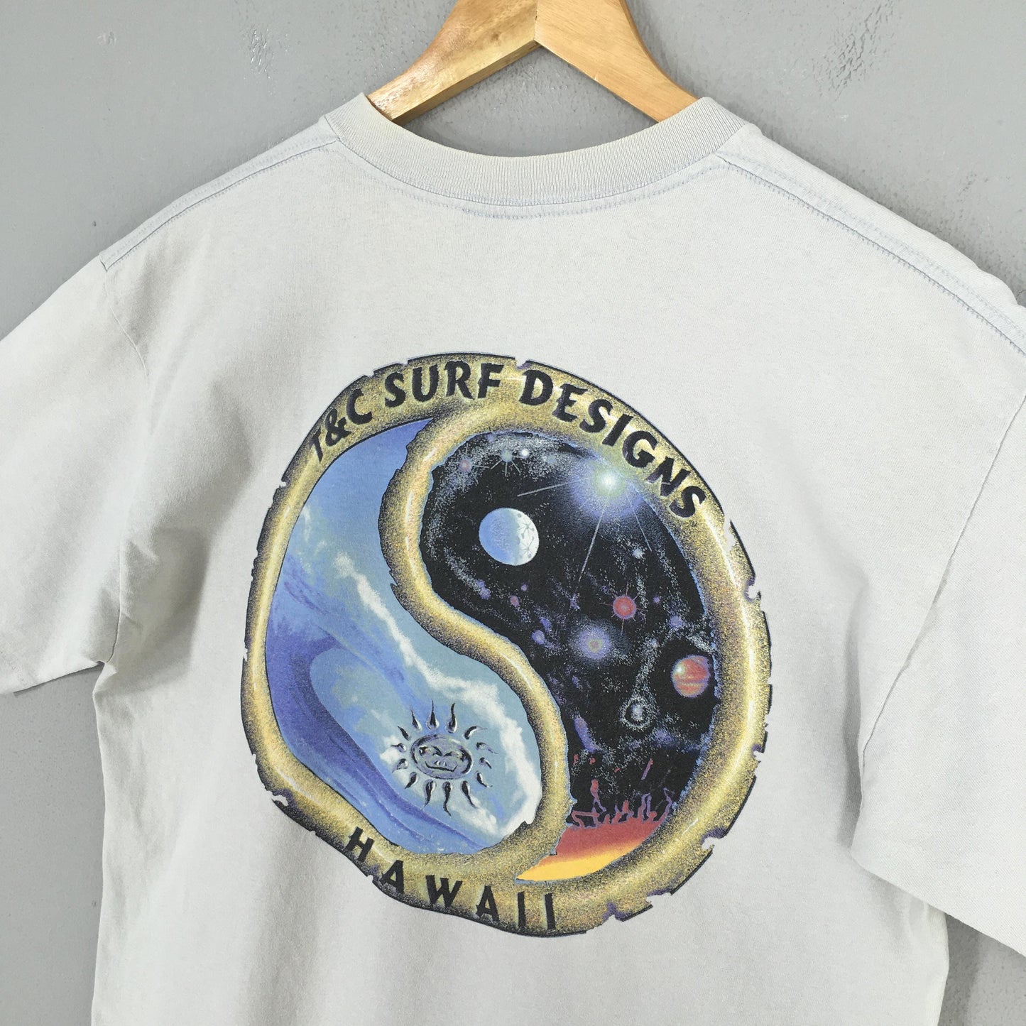 90s T&C Surf Designs Hawaii Yin Yang Surf Gray Tshirt