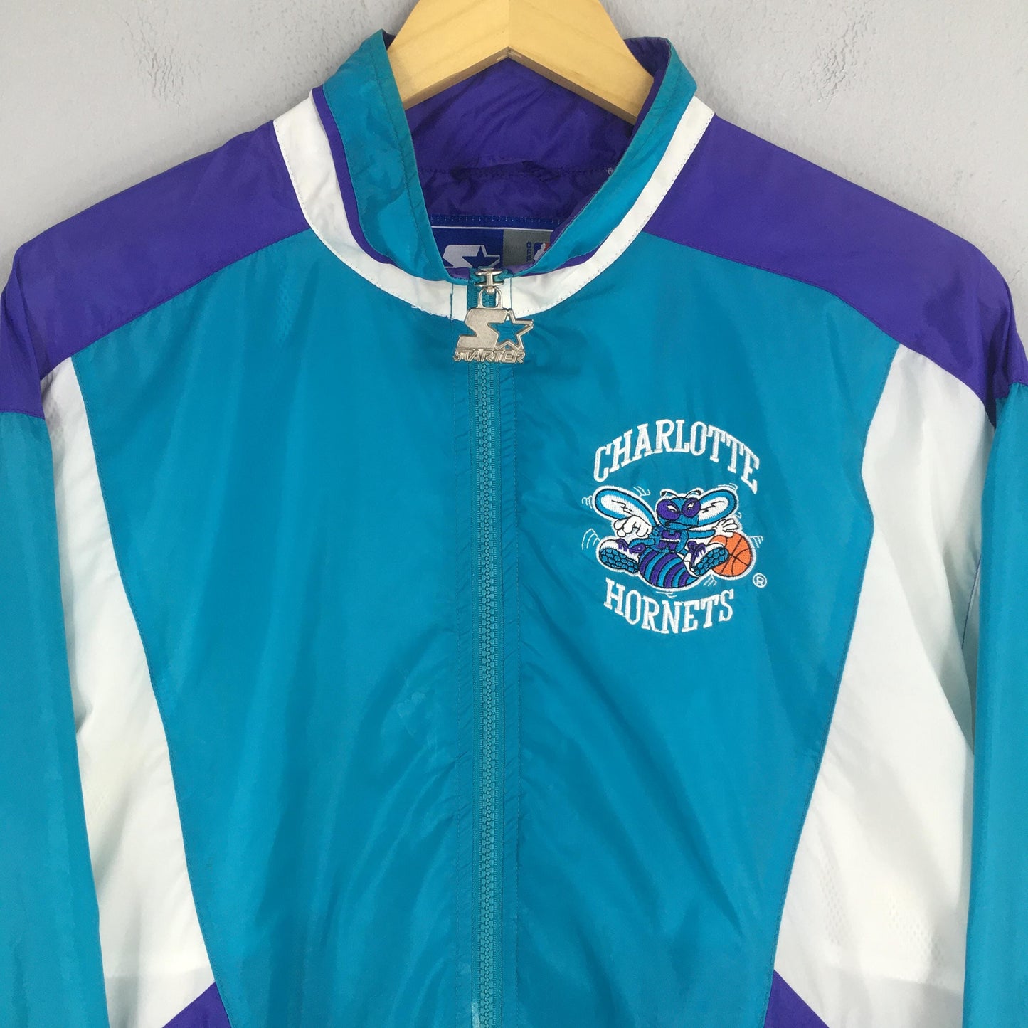 Charlotte Hornets Nba Basketball Jacket Medium