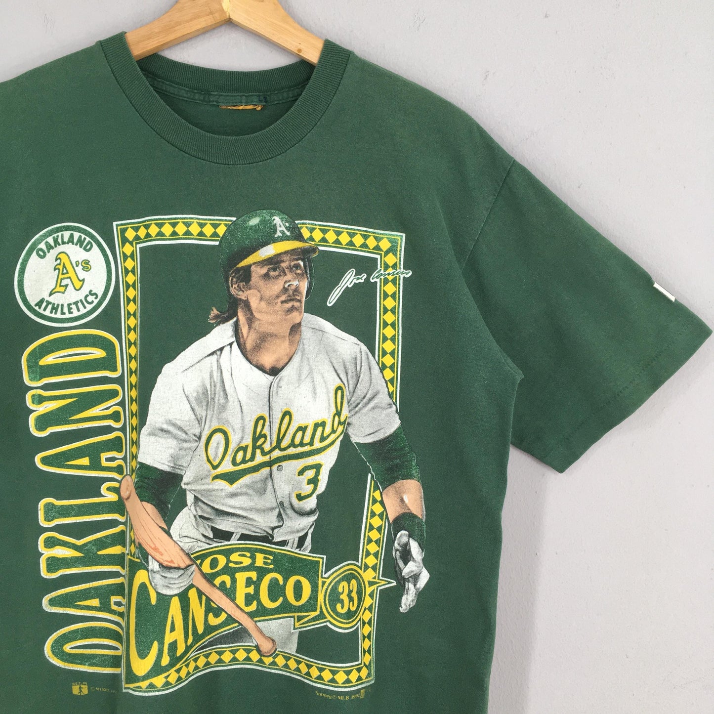 Oakland Athletics MLB Nutmeg Tshirt Medium