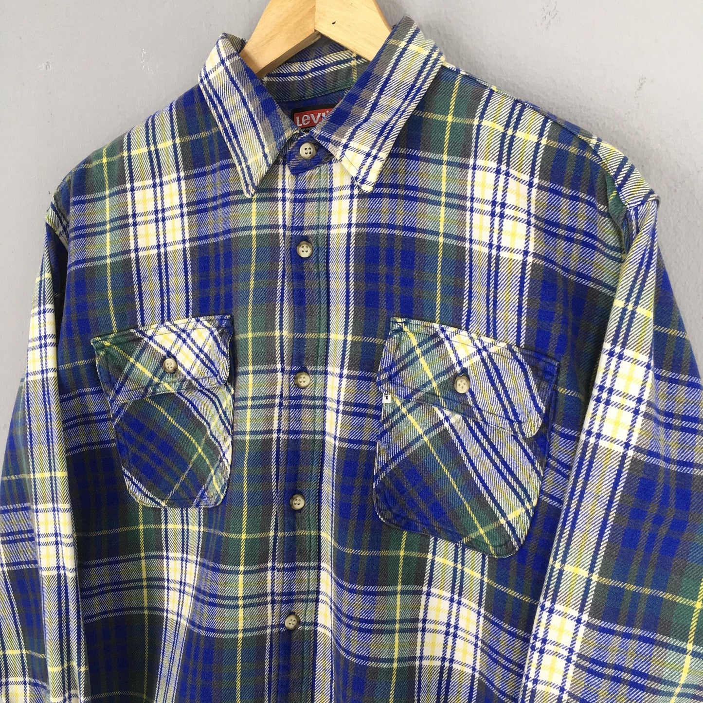 Levis Checkered Multicolor Flannel Shirt Medium