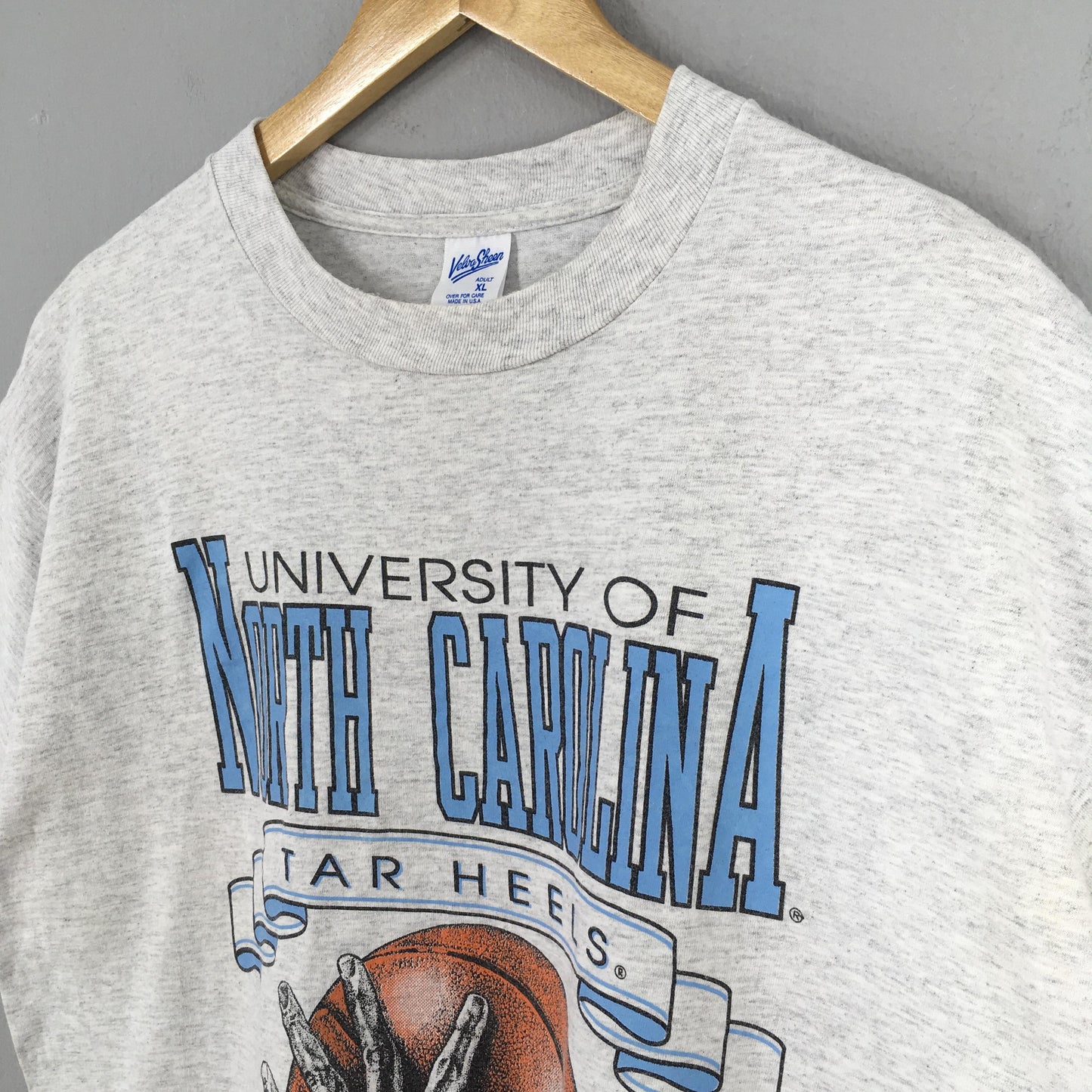 North Carolina Tar Heels NCAA Gray Tshirt XLarge