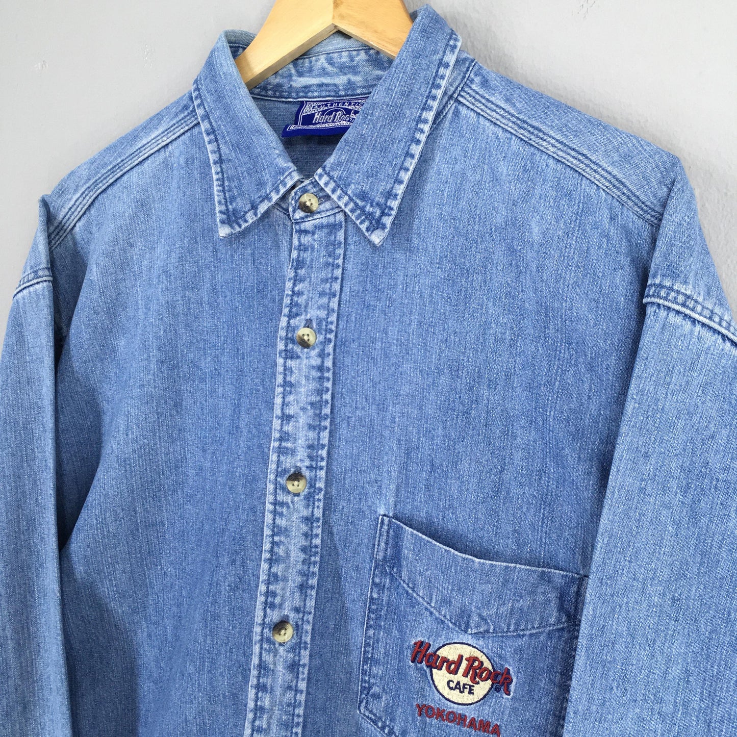 Hard Rock Cafe Blue Light Washed Denim Shirt Large