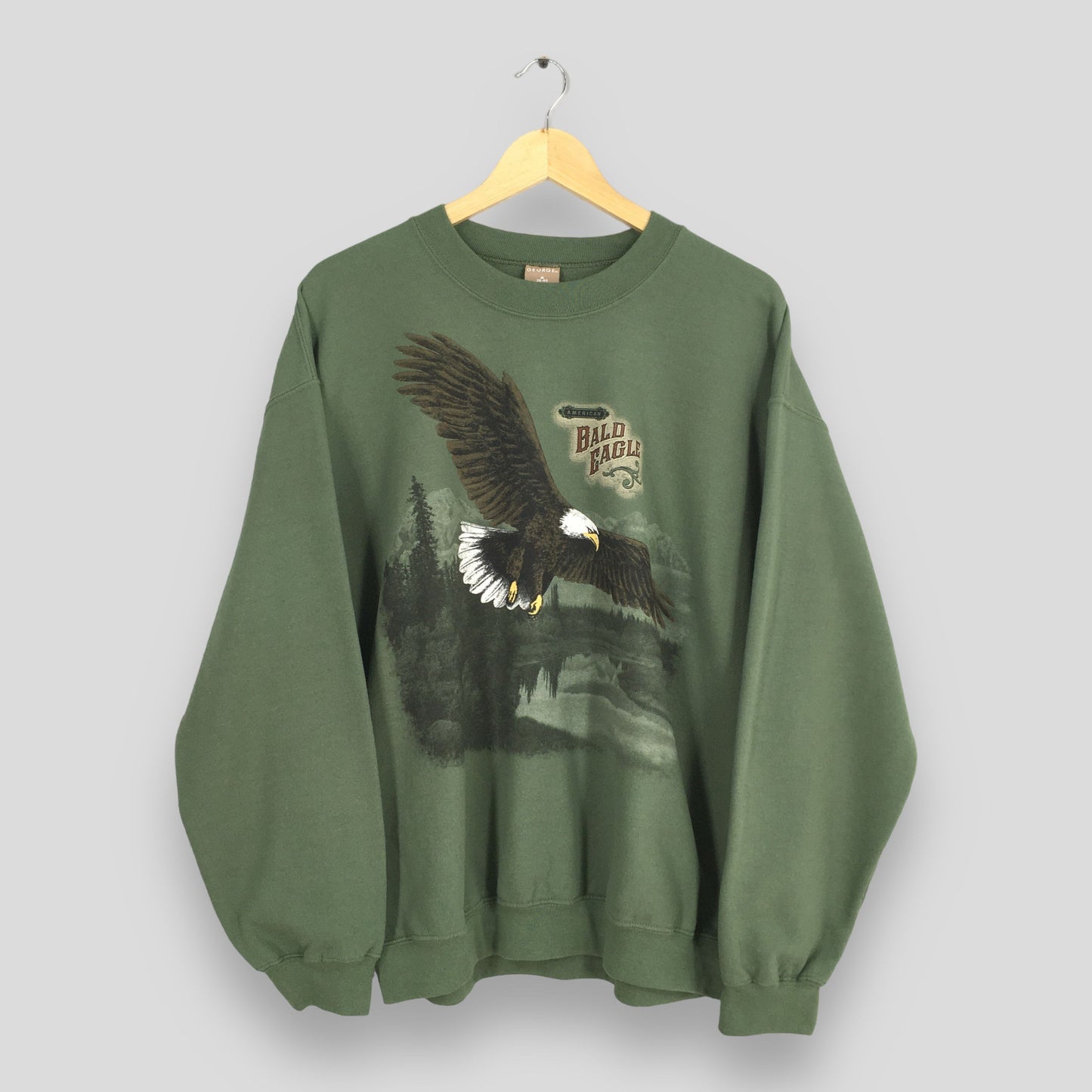 Alaska Bald Eagles Green Sweatshirt Medium