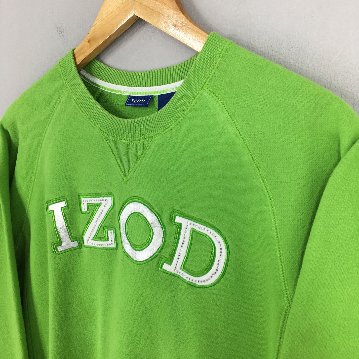 Izod Spell Out Embroidered Sweatshirt Women Small