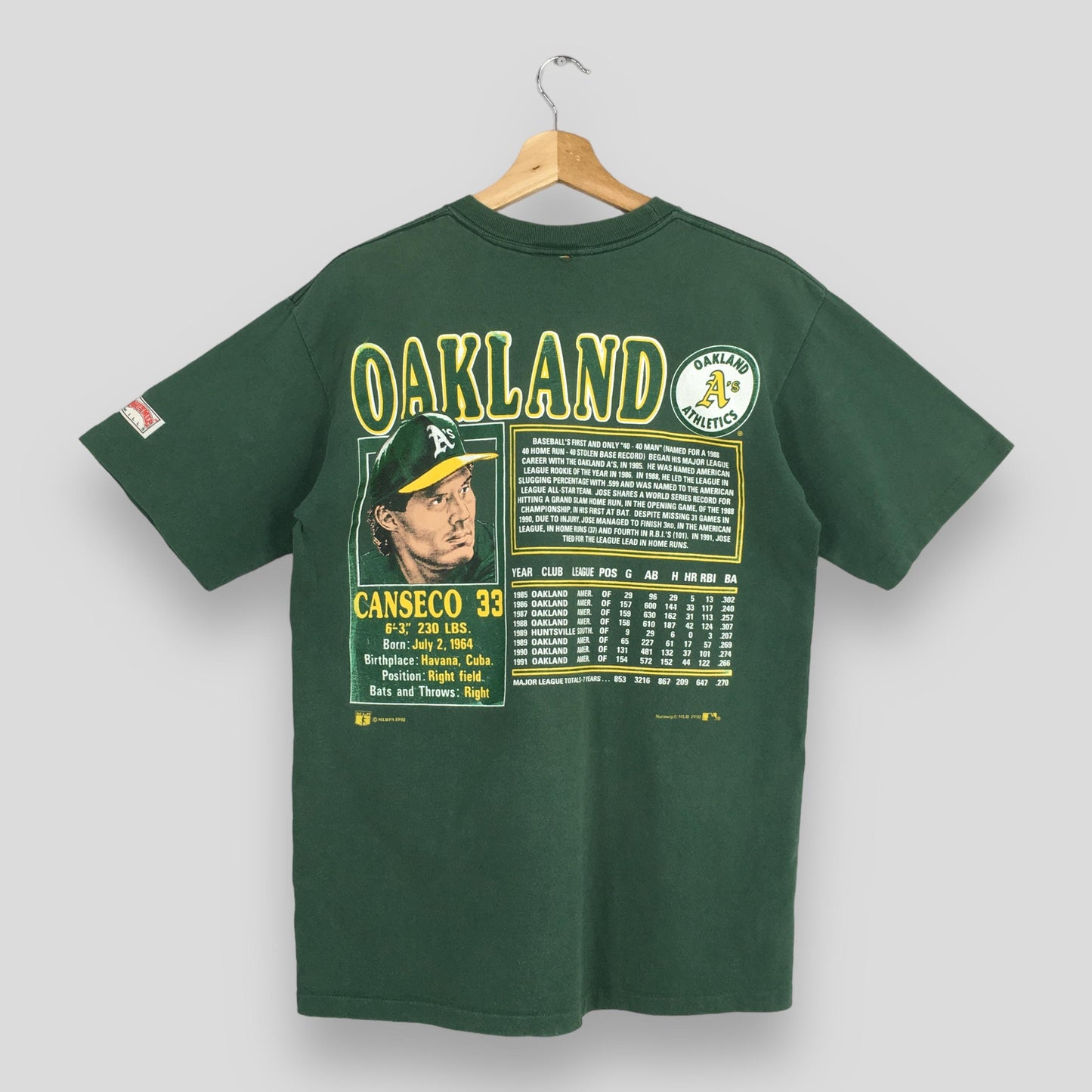 Oakland Athletics MLB Nutmeg Tshirt Medium