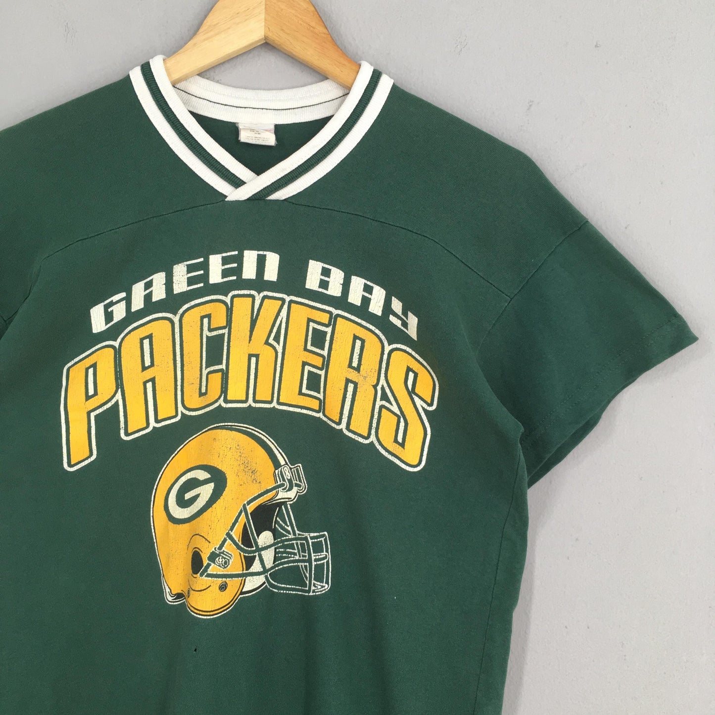 Green Bay Packers Football NFL Tshirt Small