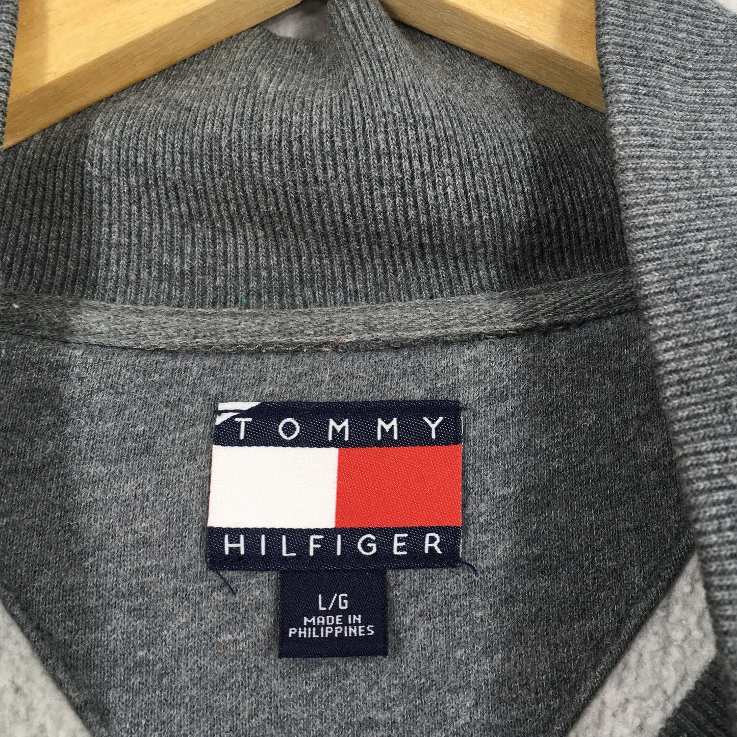 Tommy Hilfiger Zipper Sweater Large